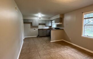 3 beds, 1.5 baths, $1,425