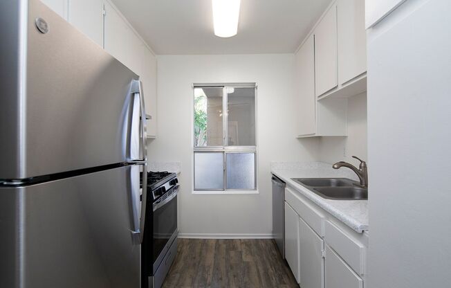 Four Winds Apartments