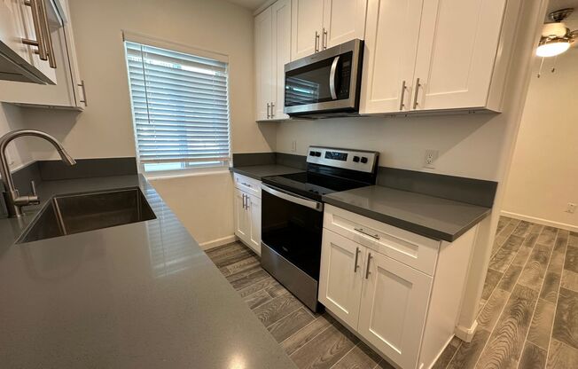 1 bed, 1 bath, 450 sqft, $2,375, Unit 20