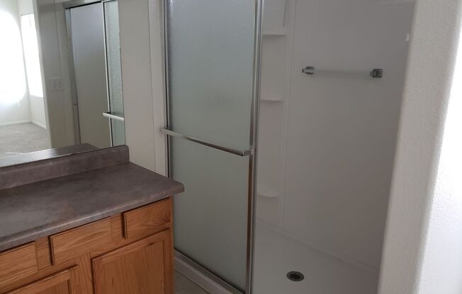 3 beds, 2 baths, $1,599