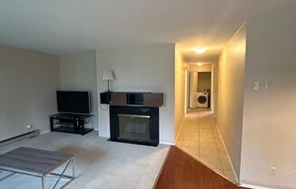 Fantastic 2 Bed 2 Bath Condo in the U District- Available now!