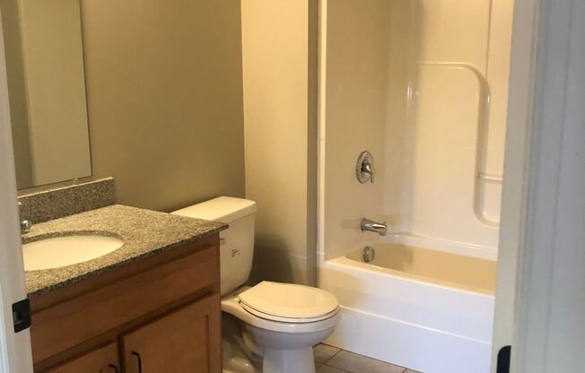 3 beds, 3 baths, 1,500 sqft, $2,000, Unit 315