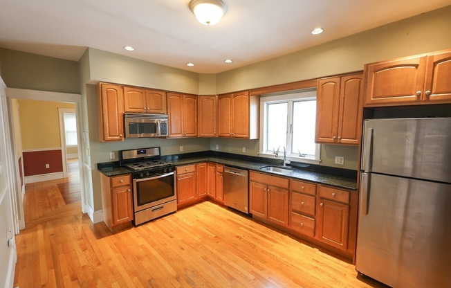 232 FELLSWAY W