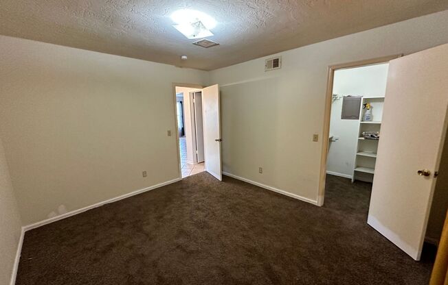 2 bed/ 1 bath condo in Bethany