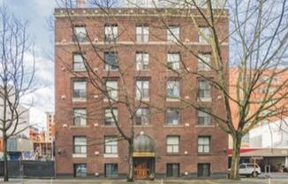 2021 4 AVE