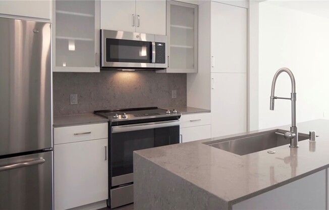 1 bed, 1 bath, 714 sqft, $3,035, Unit 309