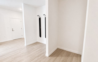2 beds, 1 bath, 692 sqft, $1,695, Unit 105