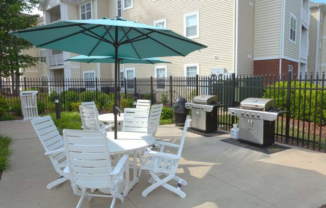 inside the clubhouse at 700 Acqua at Windy Knolls