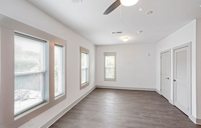 Studio, 1 bath, 560 sqft, $1,600, Unit Heritage East- Unit 110