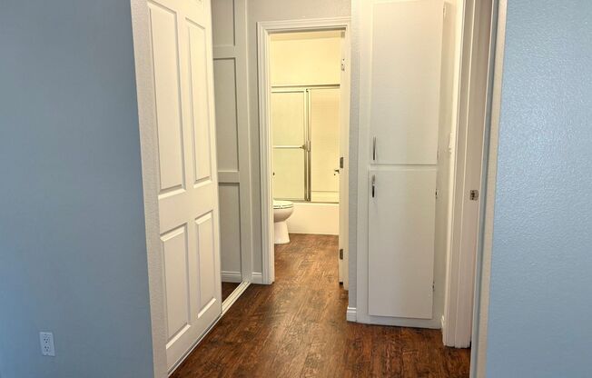 1 bed, 1 bath, 736 sqft, $2,150, Unit D039