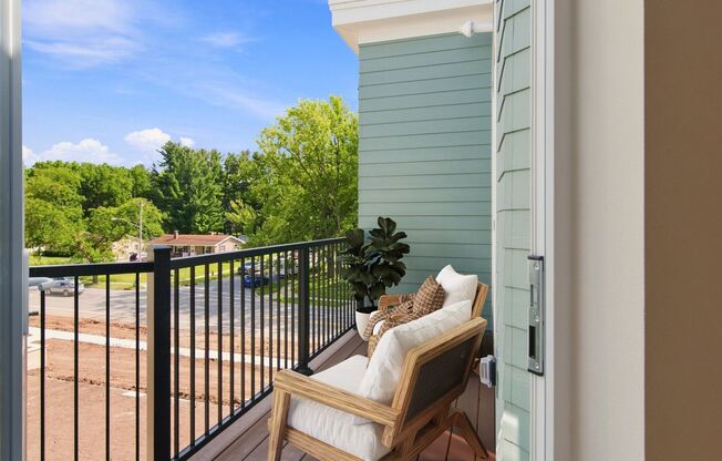 1 bed, 1 bath, 608 sqft, $2,025, Unit 303