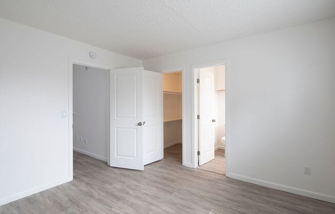1 bed, 1 bath, $2,045, Unit 71