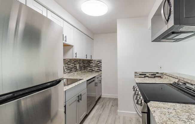 1 bed, 1 bath, 550 sqft, $1,595, Unit 37