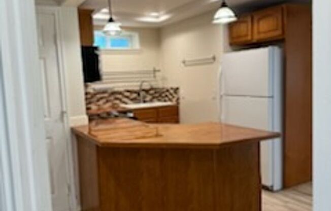 2 beds, 1 bath, $1,785