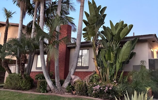 4329-4343.5 Alabama Street