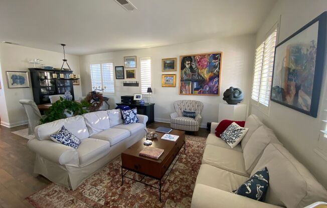 Beautiful 4 Bd/2.5bth within the Poinsettia Cove Community!