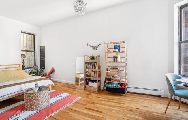51 W 131 ST