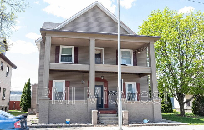 611 N Main St