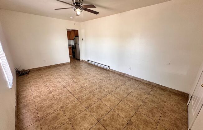 1002 Edith Blvd. SE