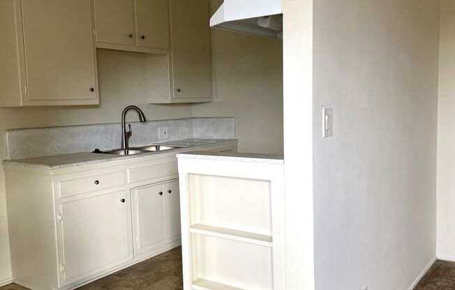 Memorial Apartments- Super Clean 1 Bedroom 1 Bath Apartment in Memorial Heights