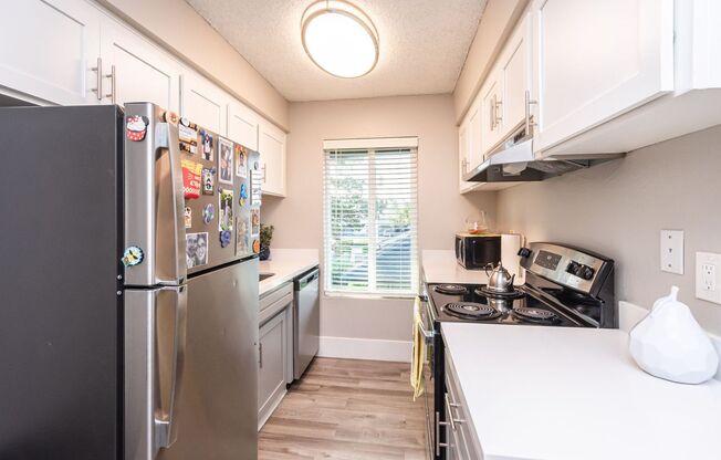 1 bed, 1 bath, 592 sqft, $1,570