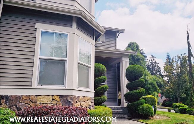 Stunning 4-Bedroom Home for Rent in Bothell!