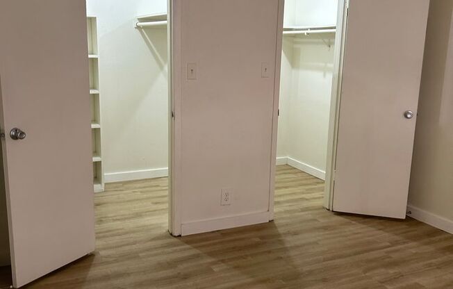 1 bed, 1 bath, 660 sqft, $1,350, Unit OPA-142