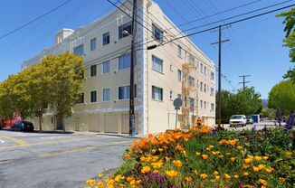 Studio, 1 bath, $1,737.08, Unit 324