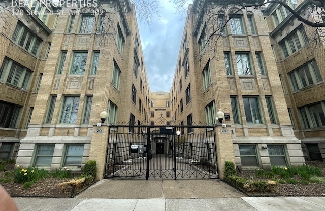 120 Seward St