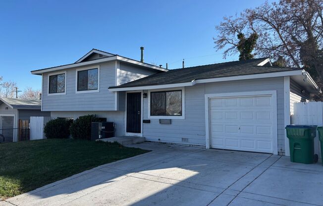 4 Bedroom/3 bath in NW Reno