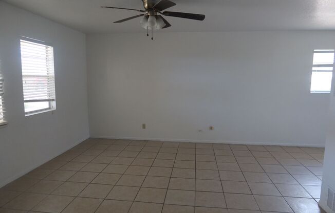 2 beds, 1 bath, $1,000