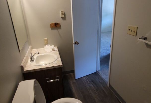 1 bed, 1 bath, 600 sqft, $875, Unit 5-G