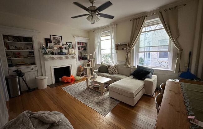 2 beds, 1 bath, 750 sqft, $2,950, Unit 6