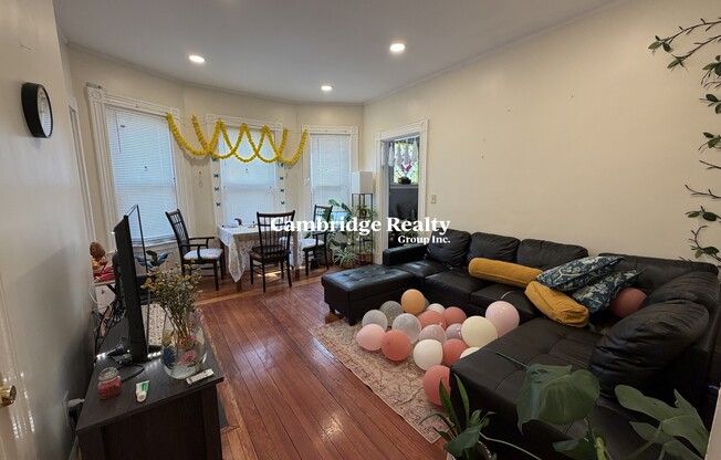 31 MANSFIELD ST