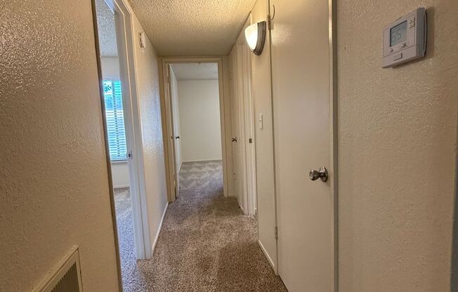 2 beds, 1 bath, 904 sqft, $1,580, Unit 101A