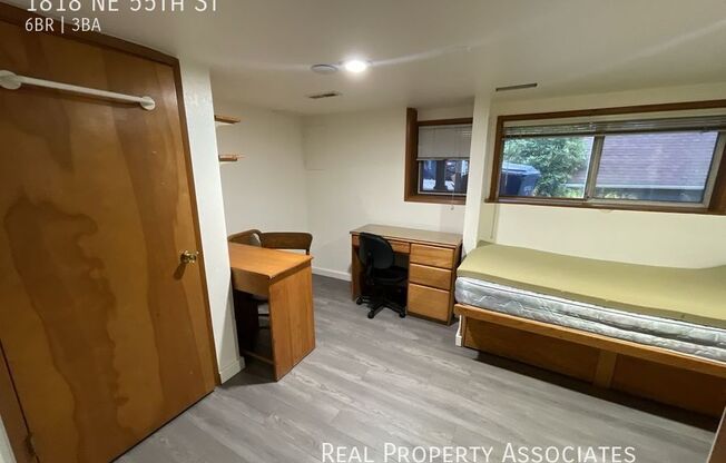 1818 NE 55 ST