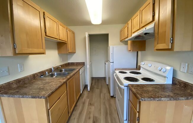 1 bed, 1 bath, 620 sqft, $1,446, Unit FF-262