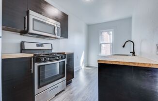 20 - 826 E Warrington