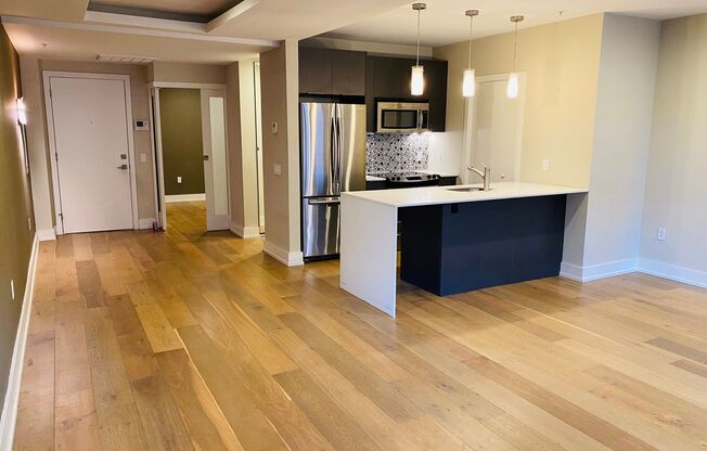 1 bed, 1 bath, 548 sqft, $2,035, Unit 208