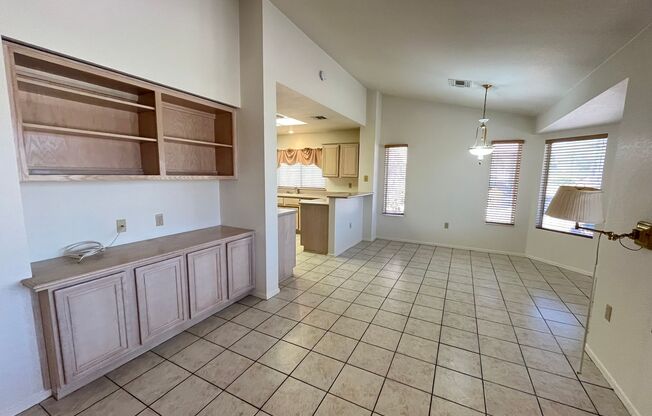 2 beds, 2 baths, $1,850, Unit 138-17-410-016