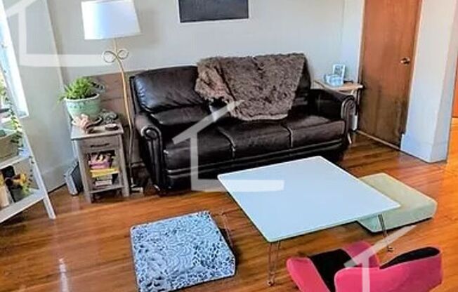 1 bed in Brookline available now