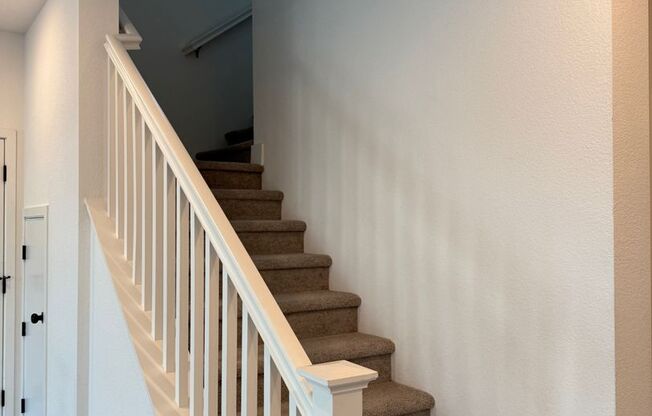 3 beds, 2.5 baths, $2,745, Unit UNIT 23102