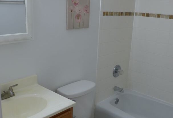 1 bed, 1 bath, 650 sqft, $1,550, Unit 4B