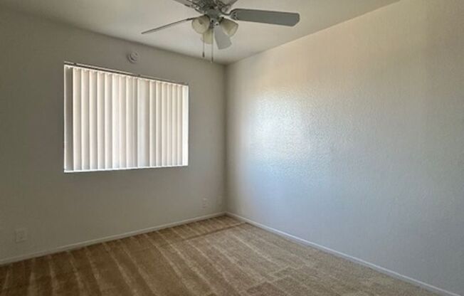 2 beds, 1 bath, $1,925, Unit 06