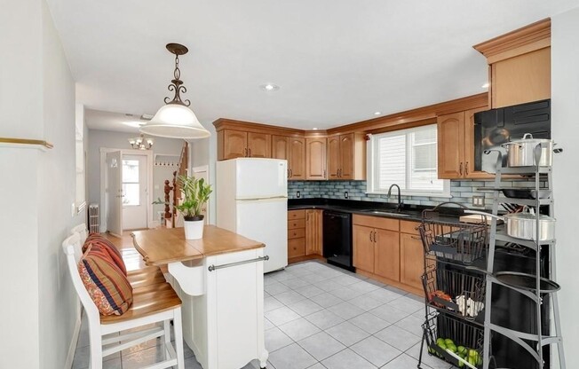 109 WALNUT ST