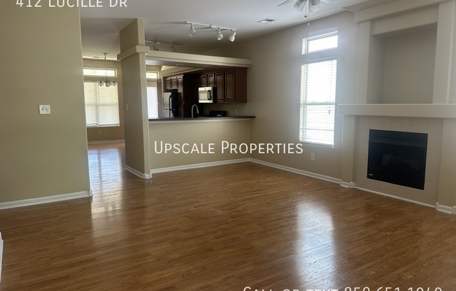 412 LUCILLE DR