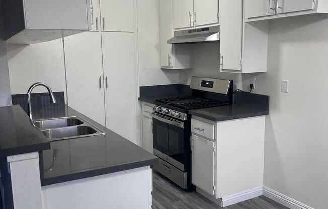 1 bed, 1 bath, 730 sqft, $1,565, Unit 14030 116