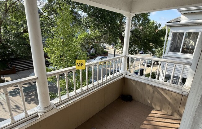 68 WILLOW AVE