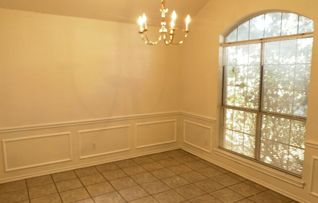 CUTE 3 BEDROOM IN SPRING CREEK FOREST*NEISD SCHOOLS*EASY ACCESS TO FT. SAM, RANDOLPH AFB, & SHOPPING