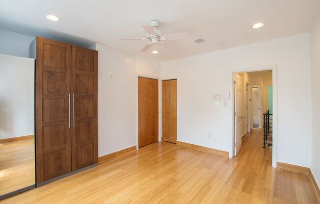 Wonderful East Passyunk Three Bedroom Home